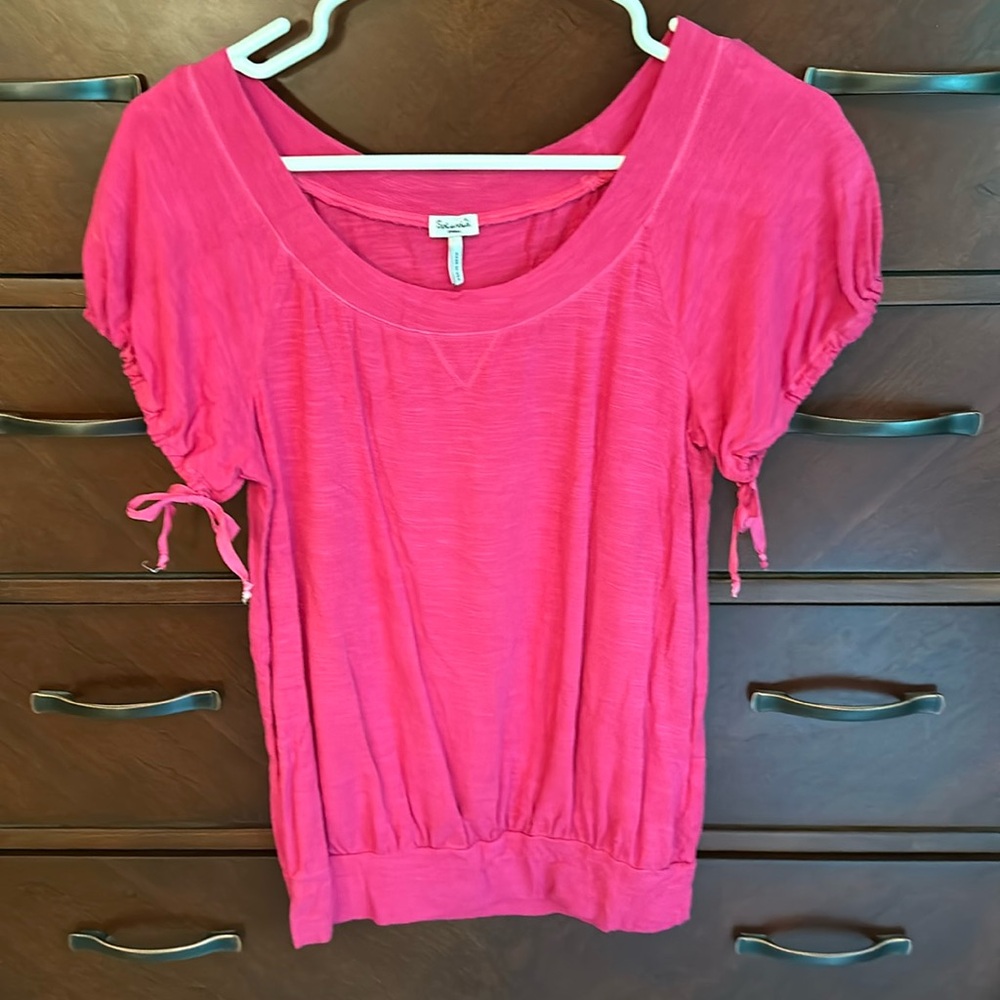 Splendid pink top
